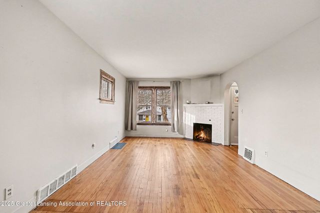 1039 Morgan Street, Lansing, MI 48912