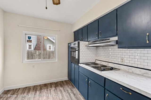 1039 Morgan Street, Lansing, MI 48912