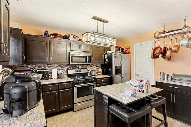 3282 Eloise Drive, Powder Springs, GA 30127