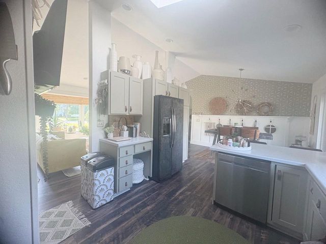 1815 E 11th St, Superior, WI 54880