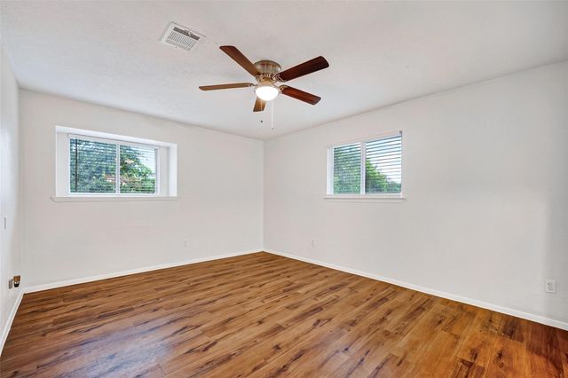 16419 Barcelona Drive, Friendswood, TX 77546