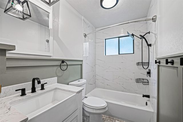 16419 Barcelona Drive, Friendswood, TX 77546