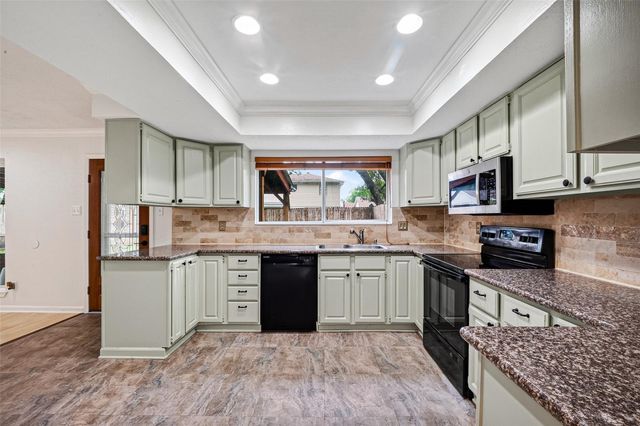 16419 Barcelona Drive, Friendswood, TX 77546