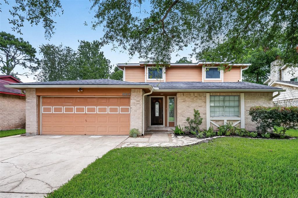 16419 Barcelona Drive, Friendswood, TX 77546