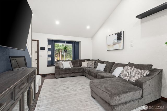 6036 55th Ct Se, Lacey, WA 98513