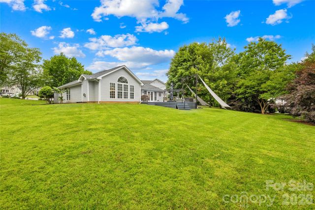 124 Huckleberry Lane, Mount Holly, NC 28120