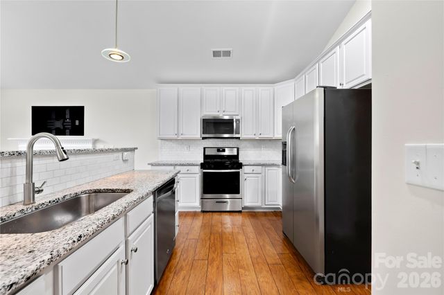 124 Huckleberry Lane, Mount Holly, NC 28120