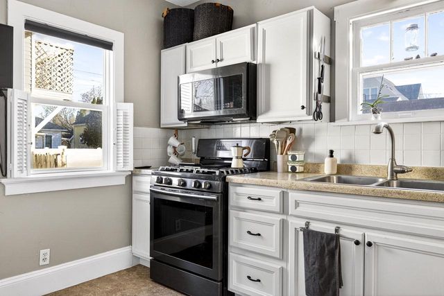 333 W SPRING STREET, Appleton, WI 54911