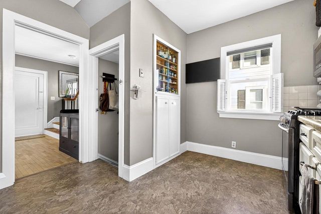 333 W SPRING STREET, Appleton, WI 54911