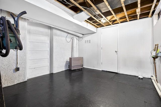 333 W SPRING STREET, Appleton, WI 54911