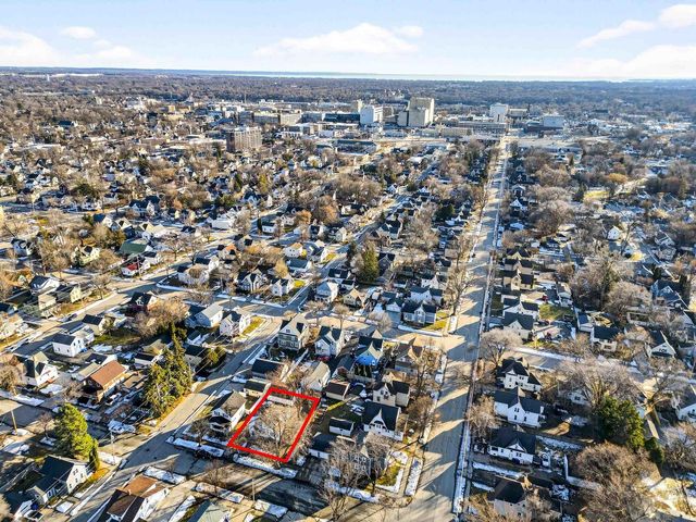 333 W SPRING STREET, Appleton, WI 54911