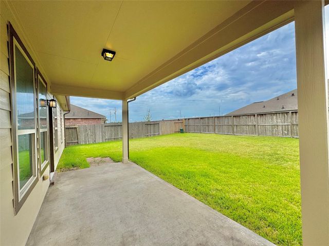 3042 Camelia View Lane, Dickinson, TX 77539
