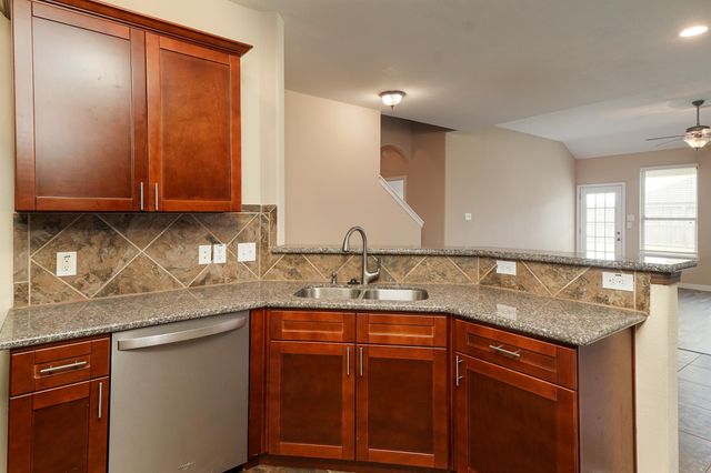 3042 Camelia View Lane, Dickinson, TX 77539