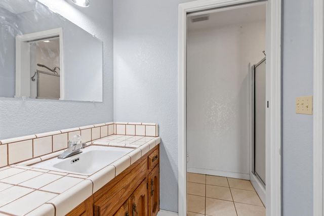 1415 Papoose Dr, Copperopolis, CA 95228