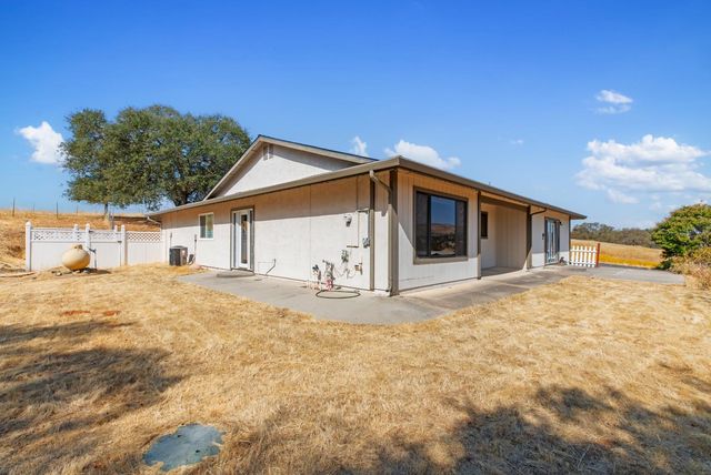 1415 Papoose Dr, Copperopolis, CA 95228