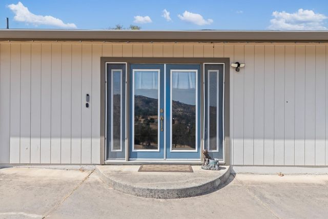 1415 Papoose Dr, Copperopolis, CA 95228