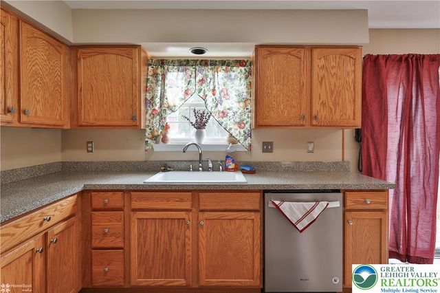 204 Mary Court, Richlandtown Boro, PA 18955