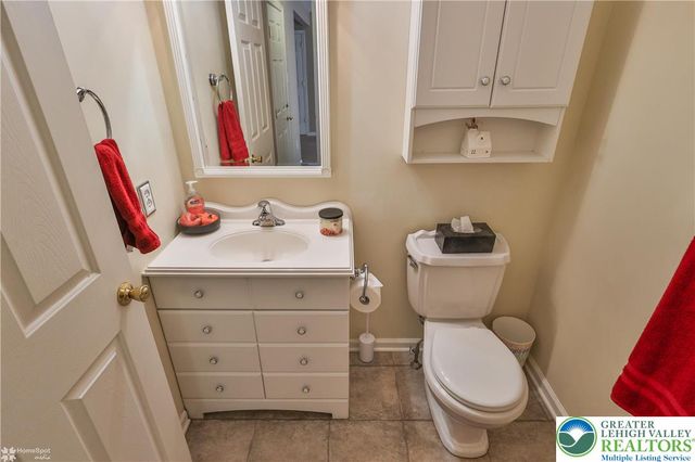 204 Mary Court, Richlandtown Boro, PA 18955