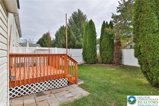 204 Mary Court, Richlandtown Boro, PA 18955