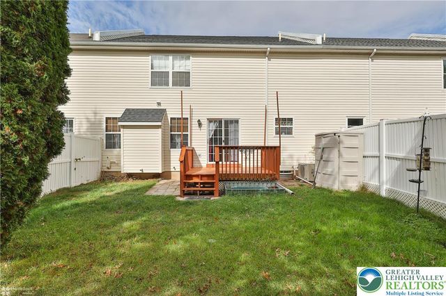 204 Mary Court, Richlandtown Boro, PA 18955