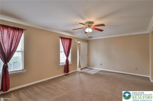 204 Mary Court, Richlandtown Boro, PA 18955