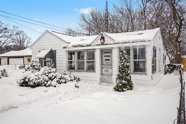 2484 Lincoln Street, Muskegon, MI 49441