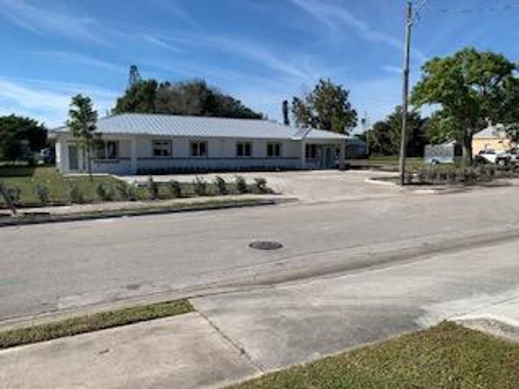 513 N 9th Street B, Fort Pierce, FL 34950