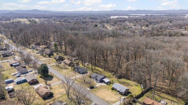 524 Bragg Ave, Smyrna, TN 37167