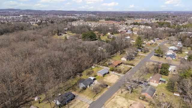 524 Bragg Ave, Smyrna, TN 37167