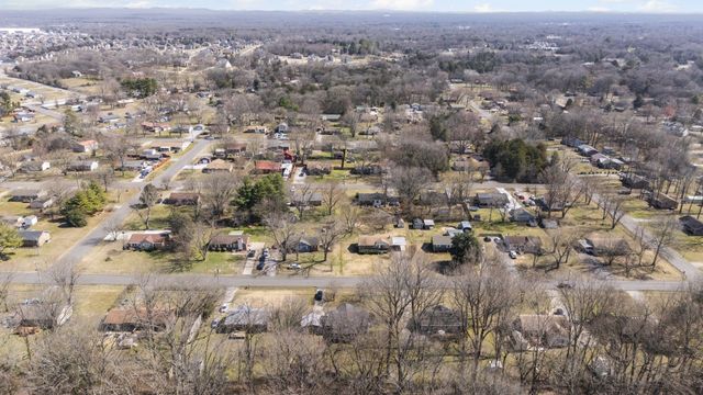 524 Bragg Ave, Smyrna, TN 37167