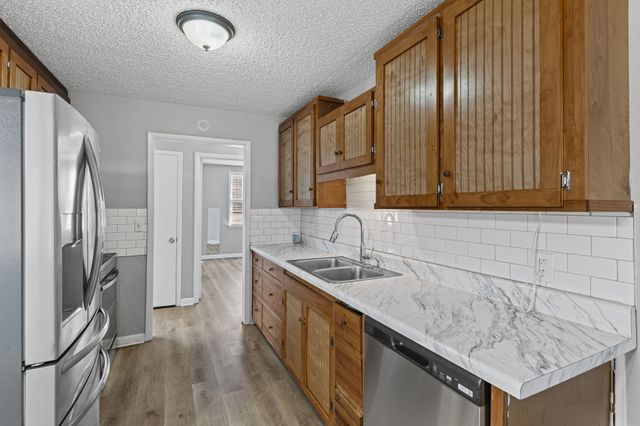 524 Bragg Ave, Smyrna, TN 37167