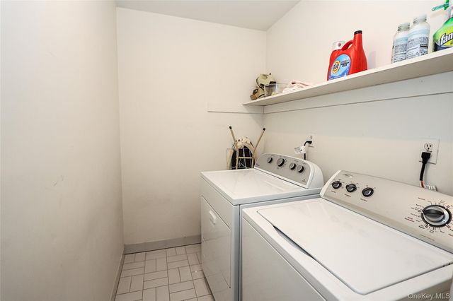 28 Polo Road, Great Neck, NY 11023