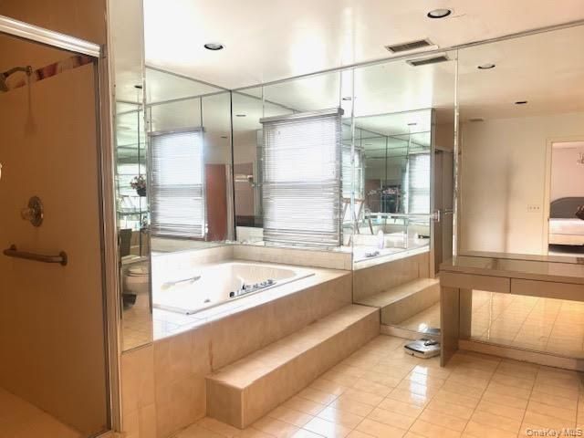 28 Polo Road, Great Neck, NY 11023