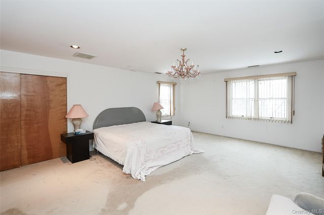 28 Polo Road, Great Neck, NY 11023