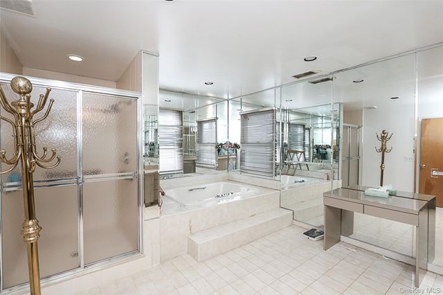 28 Polo Road, Great Neck, NY 11023