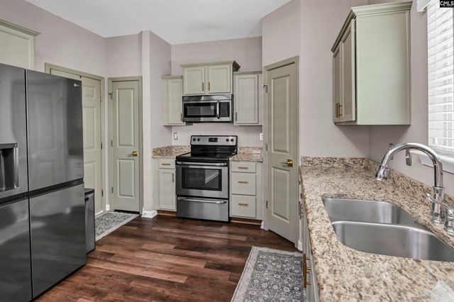 253 Chesterton Drive, Lexington, SC 29072