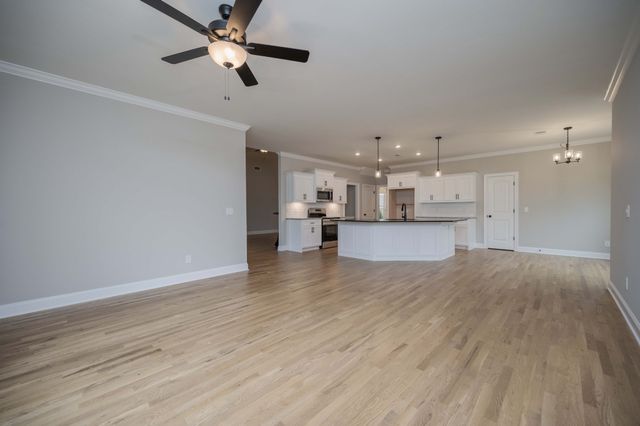 5409 Walnut Farms Blvd, Christiana, TN 37037