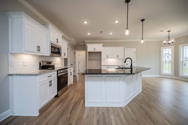 5409 Walnut Farms Blvd, Christiana, TN 37037