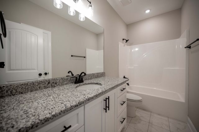 5409 Walnut Farms Blvd, Christiana, TN 37037