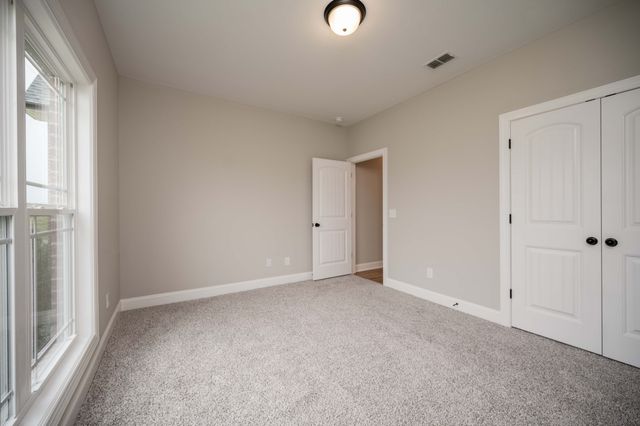 5409 Walnut Farms Blvd, Christiana, TN 37037