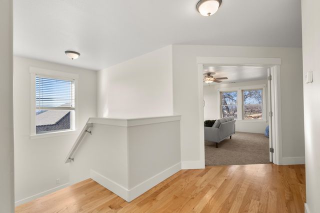 78 Greenmoor Drive, Eagle Point, OR 97524