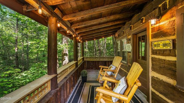 1131 Old Cartertown Road Road, Gatlinburg, TN 37738