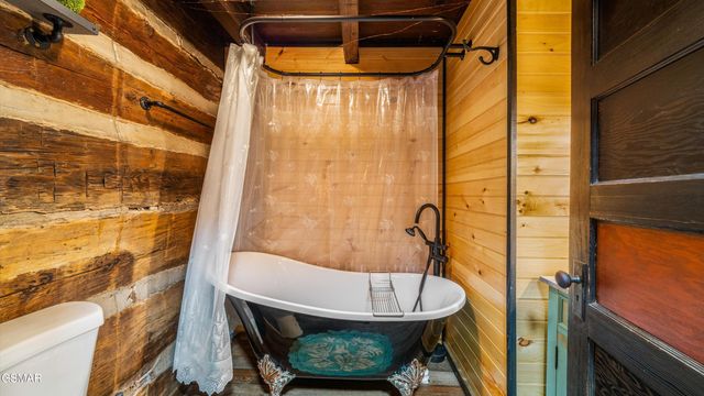 1131 Old Cartertown Road Road, Gatlinburg, TN 37738