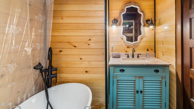 1131 Old Cartertown Road Road, Gatlinburg, TN 37738