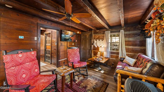 1131 Old Cartertown Road Road, Gatlinburg, TN 37738