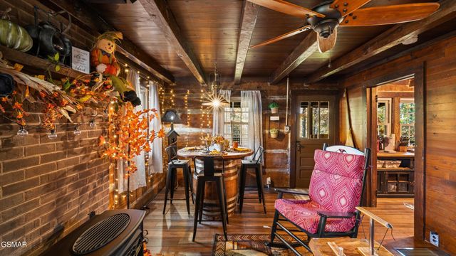 1131 Old Cartertown Road Road, Gatlinburg, TN 37738