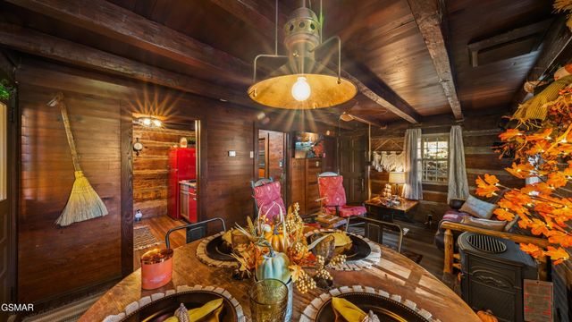 1131 Old Cartertown Road Road, Gatlinburg, TN 37738