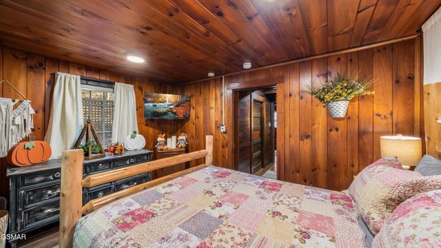 1131 Old Cartertown Road Road, Gatlinburg, TN 37738