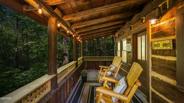 1131 Old Cartertown Road Road, Gatlinburg, TN 37738