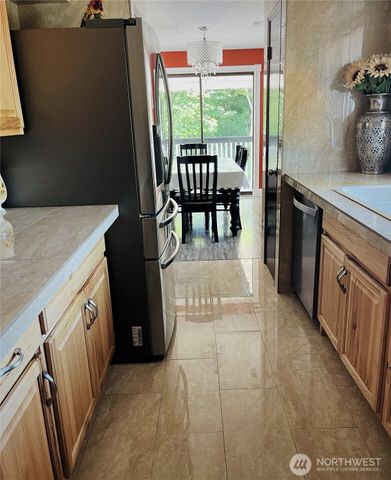 1017 Ballentine Street, Raymond, WA 98577